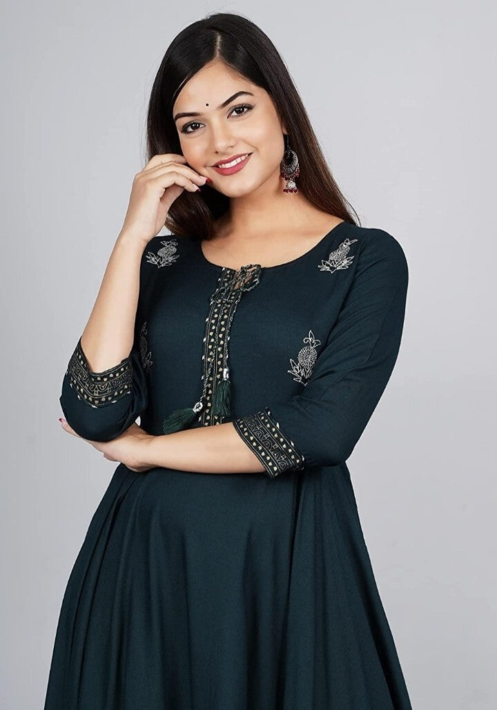 Women Embroidered Viscose Rayon Anarkali Kurta
