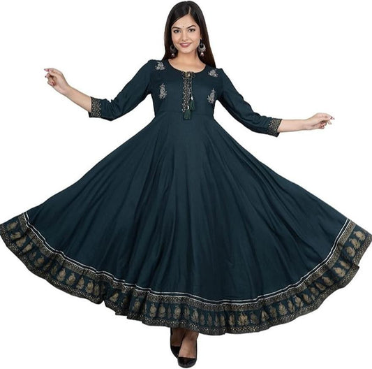 Women Embroidered Viscose Rayon Anarkali Kurta
