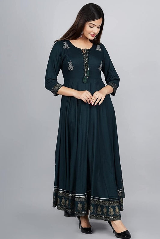 Women Embroidered Viscose Rayon Anarkali Kurta