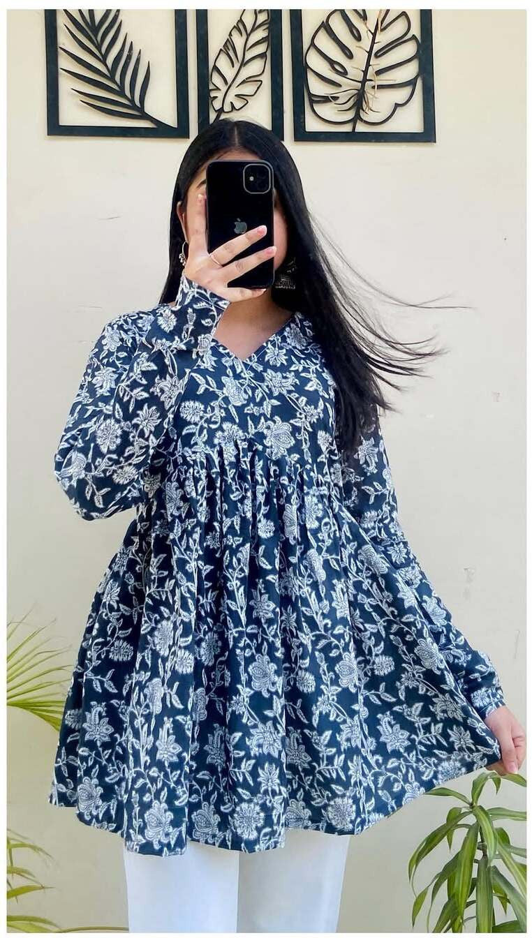 Women Floral Print Viscose Rayon Flared Kurta